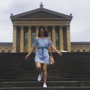 Meet your Posher, Adriana